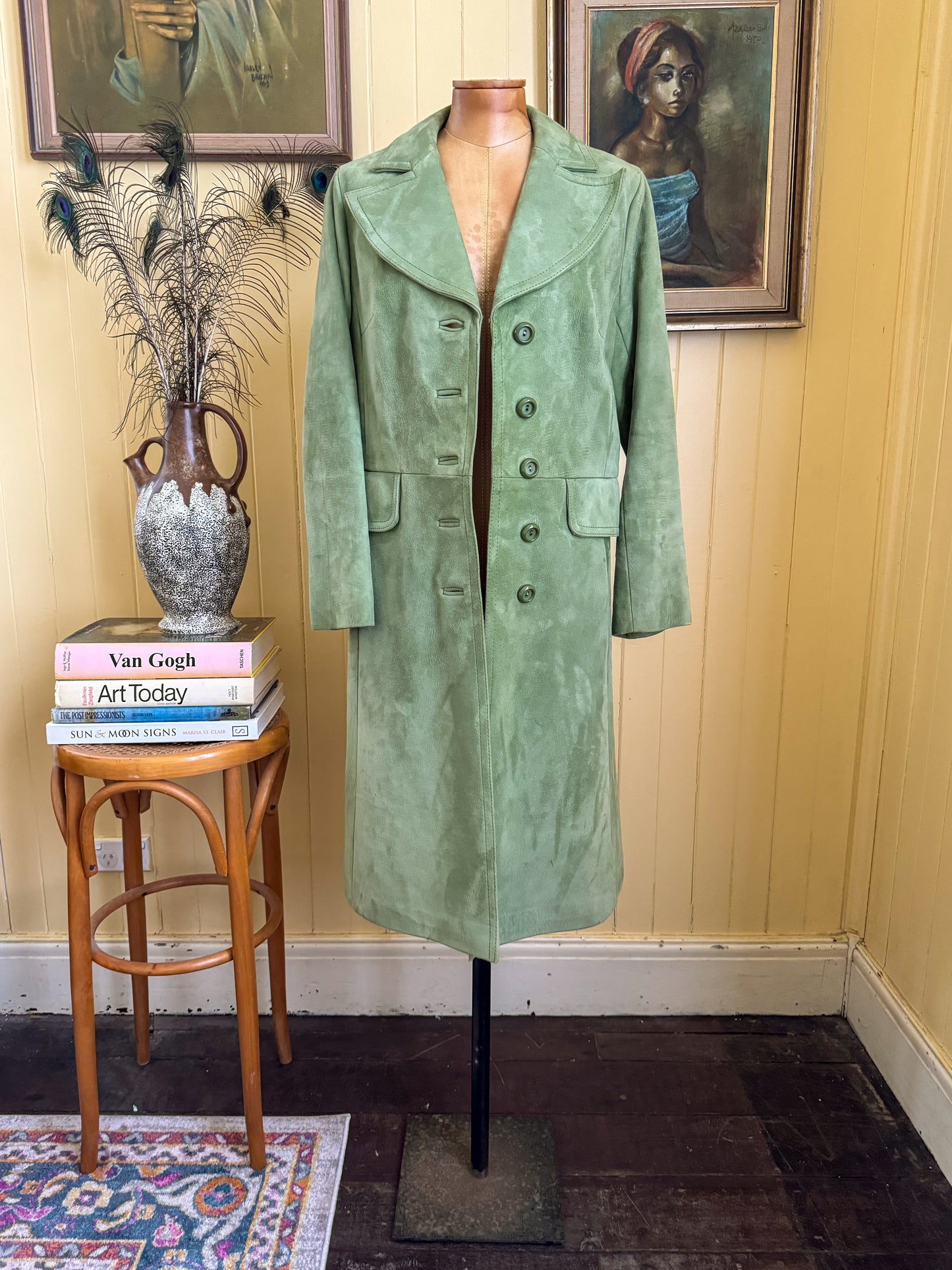 VINTAGE 1970S ENGLISH AVOCADO GREEN SUEDE LEATHER JACKET COAT S/M