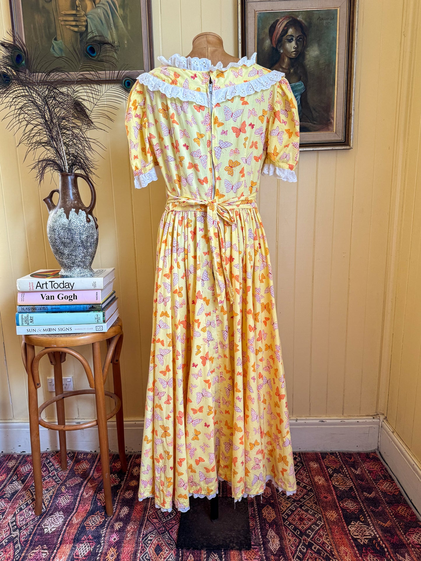 VINTAGE 1970S BUTTERFLY PRINT COTTON + LACE MAXI PRAIRIE DRESS M/L