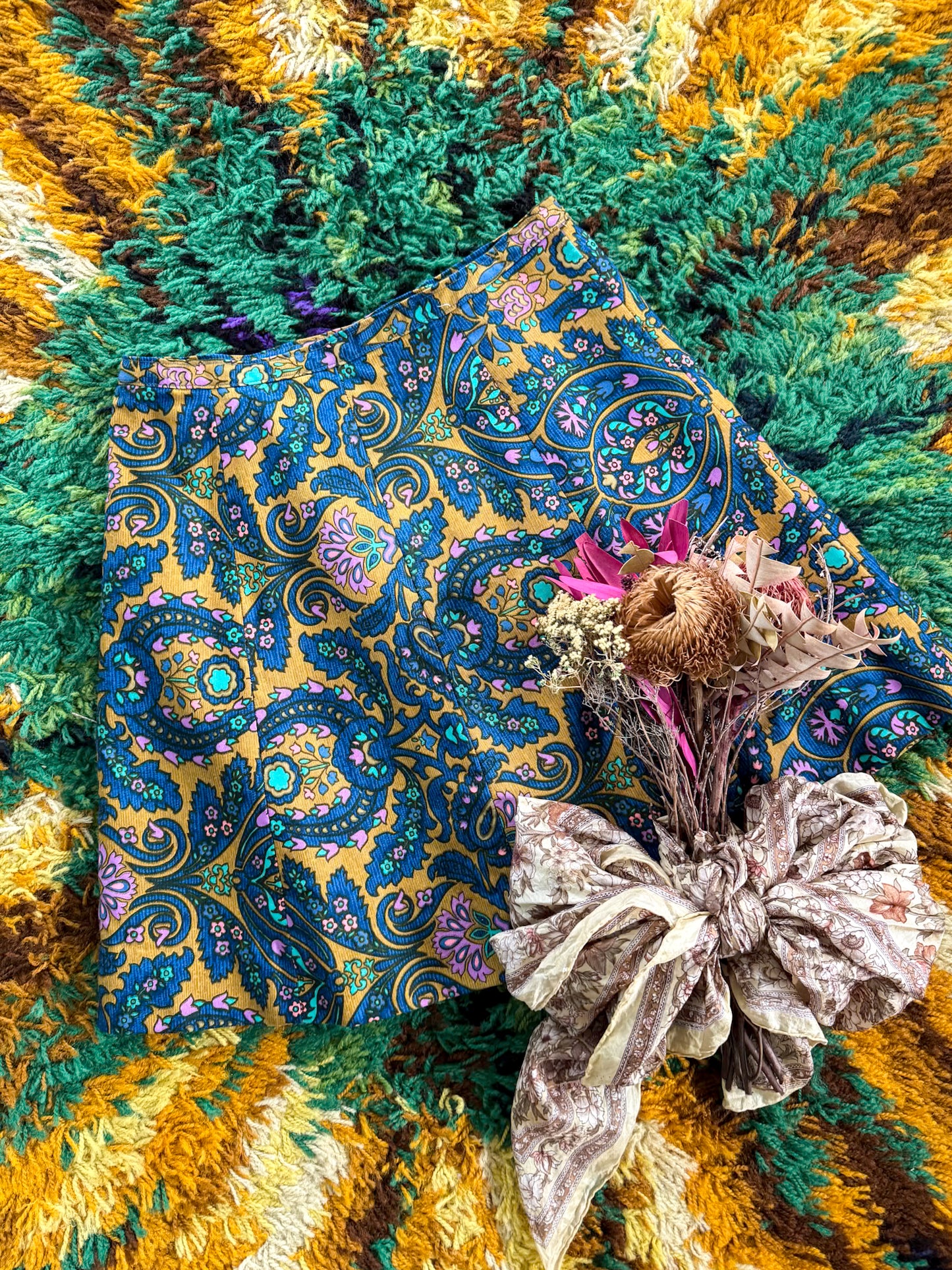 VINTAGE 1970S HANDMADE COTTON PAISLEY PRINT A-LINE MINI SKIRT S/M