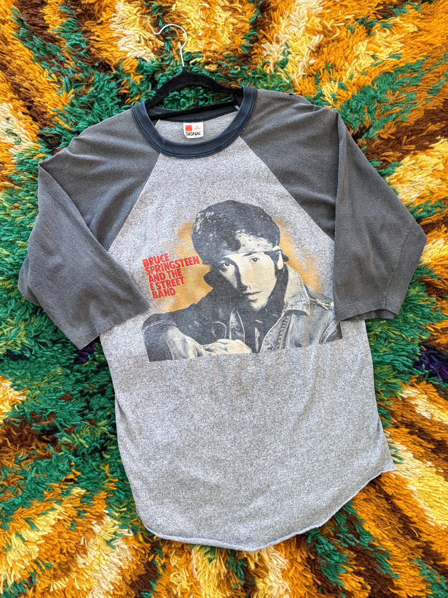VINTAGE 1984/85 BRUCE SPRINGSTEEN + THE E STREET BAND WORLD TOUR PRINT RAGLAN TSHIRT M/L