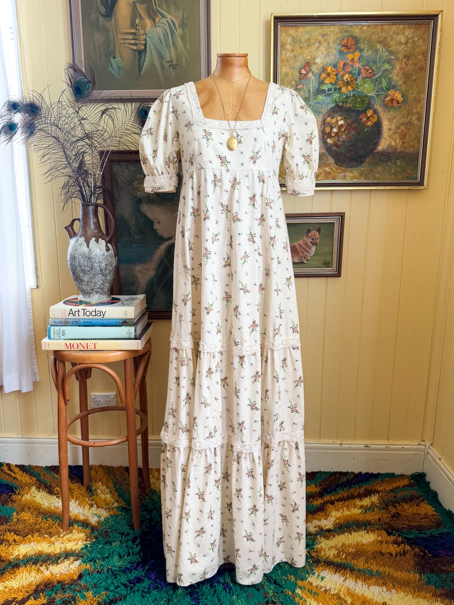 VINTAGE 1970S HANDMADE COTTON FLORAL PRINT CROCHET TRIM PRAIRIE MAXI DRESS S/M