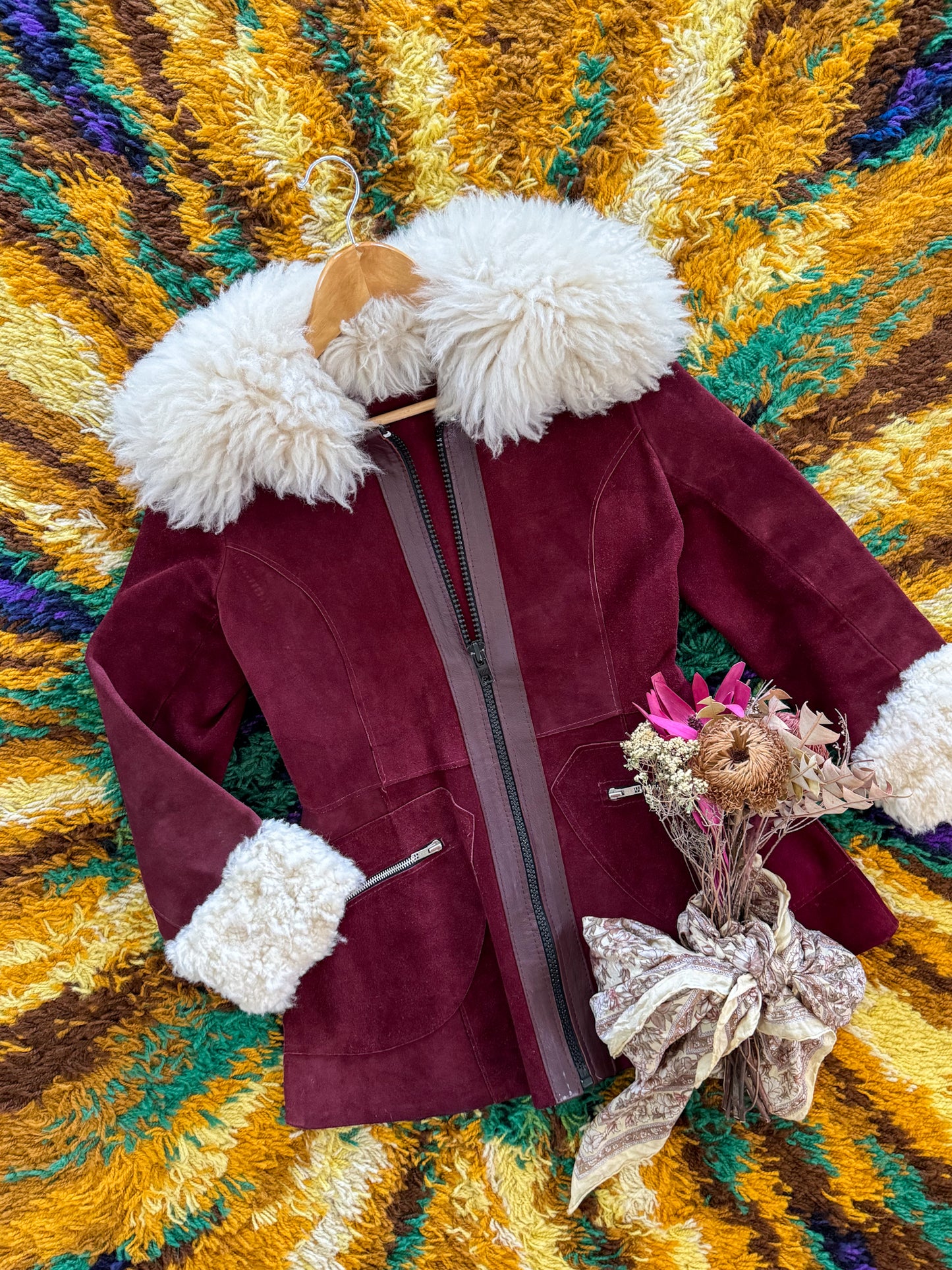 VINTAGE 1970S PLUM SUEDE LEATHER FLUFFY SHEARLING PENNY LANE JACKET S/M