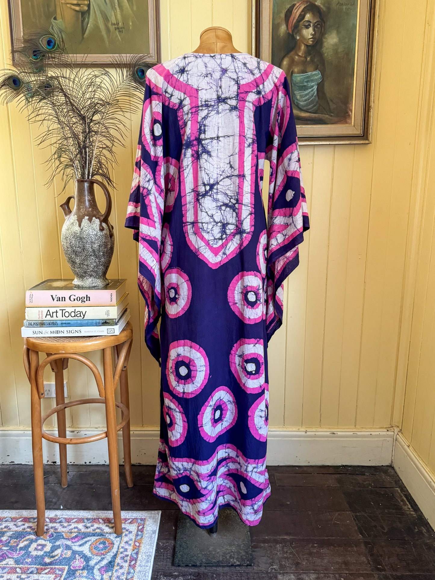 VINTAGE 1970S INDIAN COTTON TIE-DYE ANGEL SLEEVE MAXI DRESS S/M