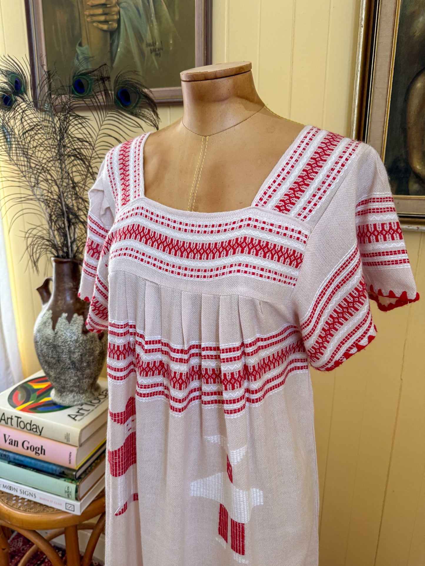 VINTAGE 1990S MEXICAN EMBROIDERED HUIPIL MIDI SMOCK DRESS S/M