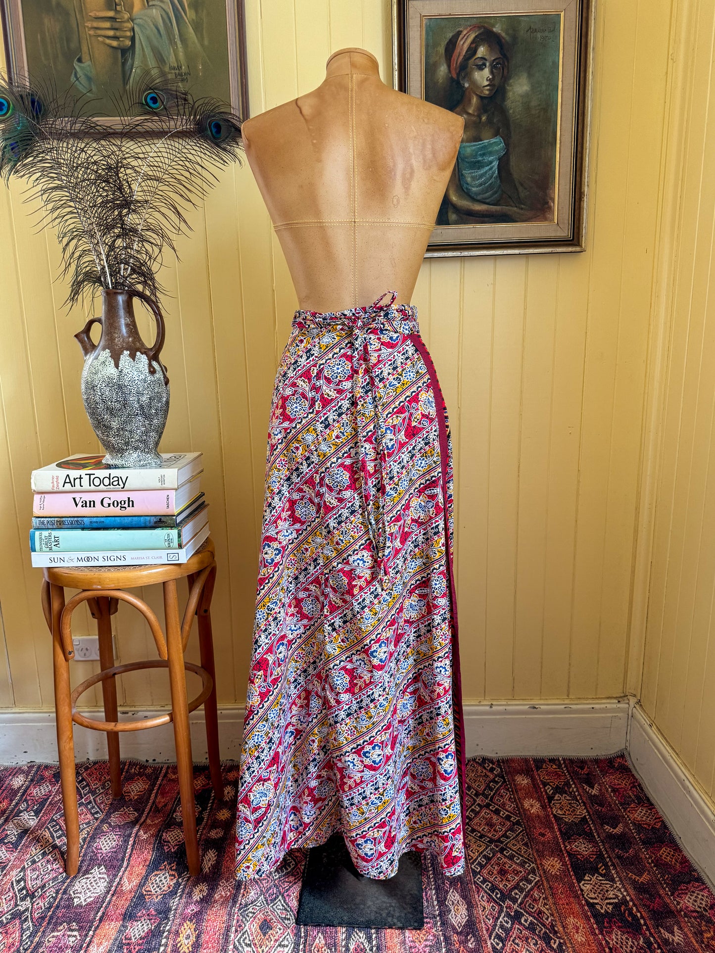 VINTAGE 1970S COTTON BATIK FLORAL PRINT WRAP MAXI SKIRT S/M/L