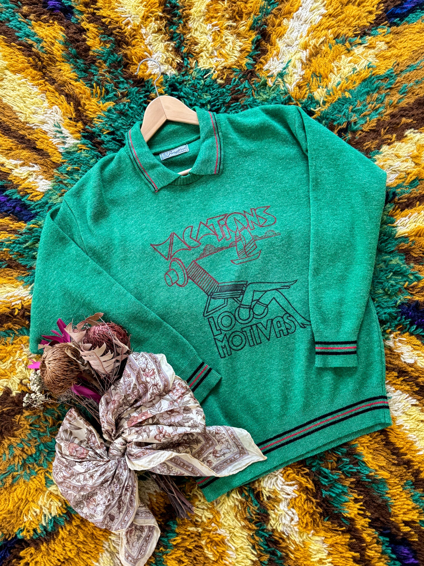 VINTAGE 1970S OSWAL ROSYWOOL SPORTSWEAR ‘VACATION’ PRINT WOOLLEN LONG SLEEVE KNIT JUMPER M