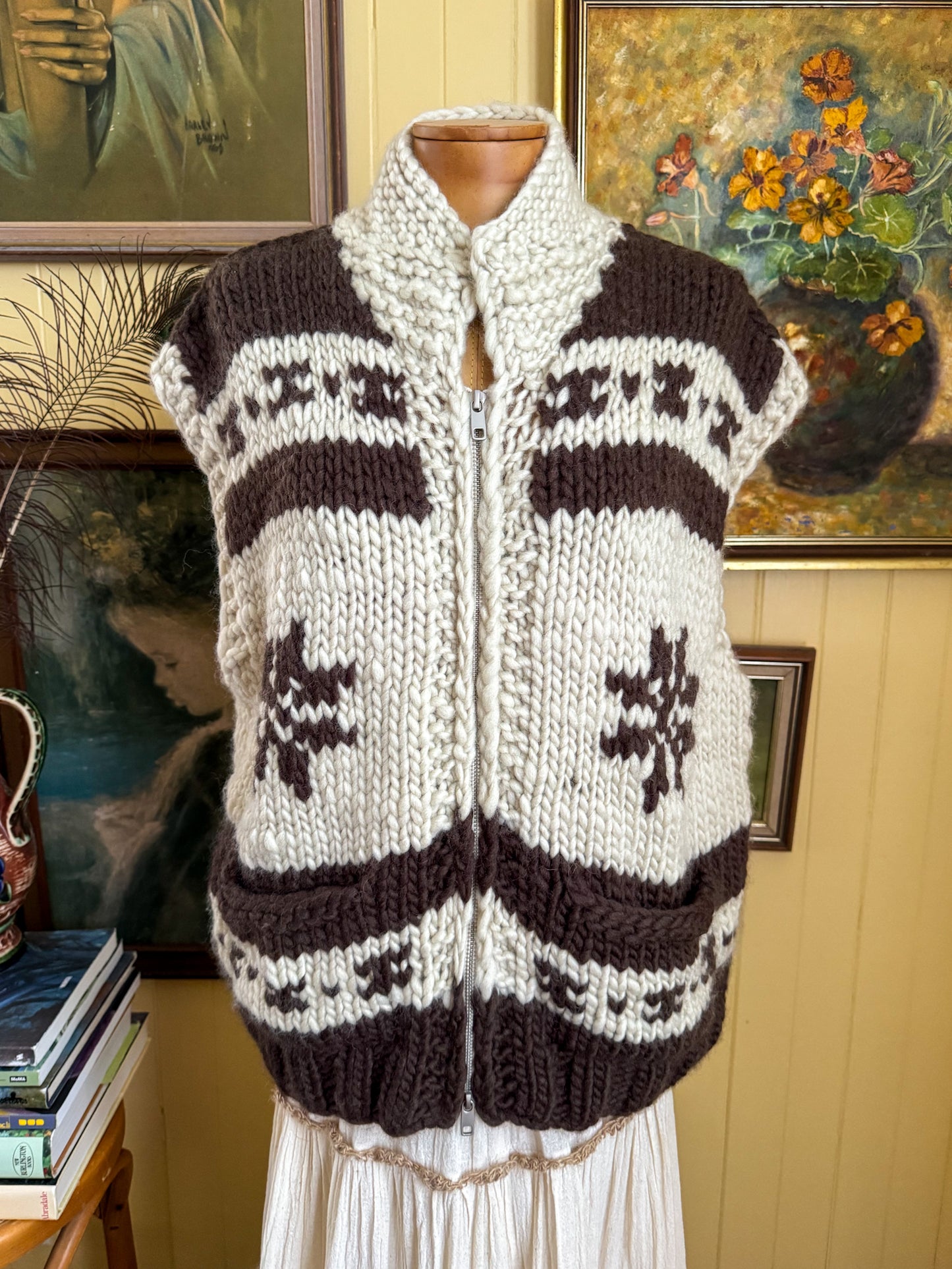 HANDMADE KANATA CANADIAN COWICHAN WOOLLEN CHUNKY KNIT ZIP THROUGH VEST M/L