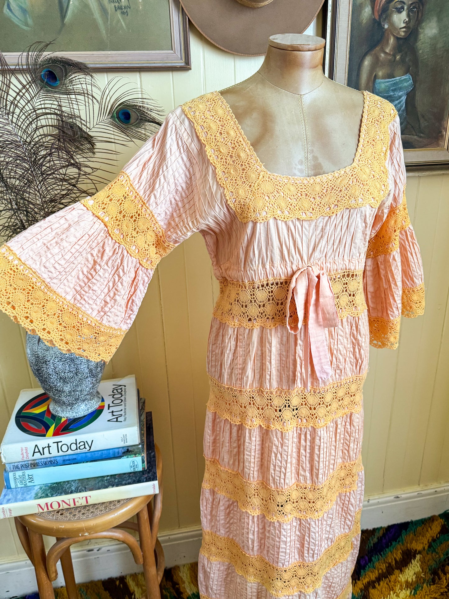VINTAGE 1970S MEXICAN PIN TUCK COTTON CROCHET MAXI DRESS M/L