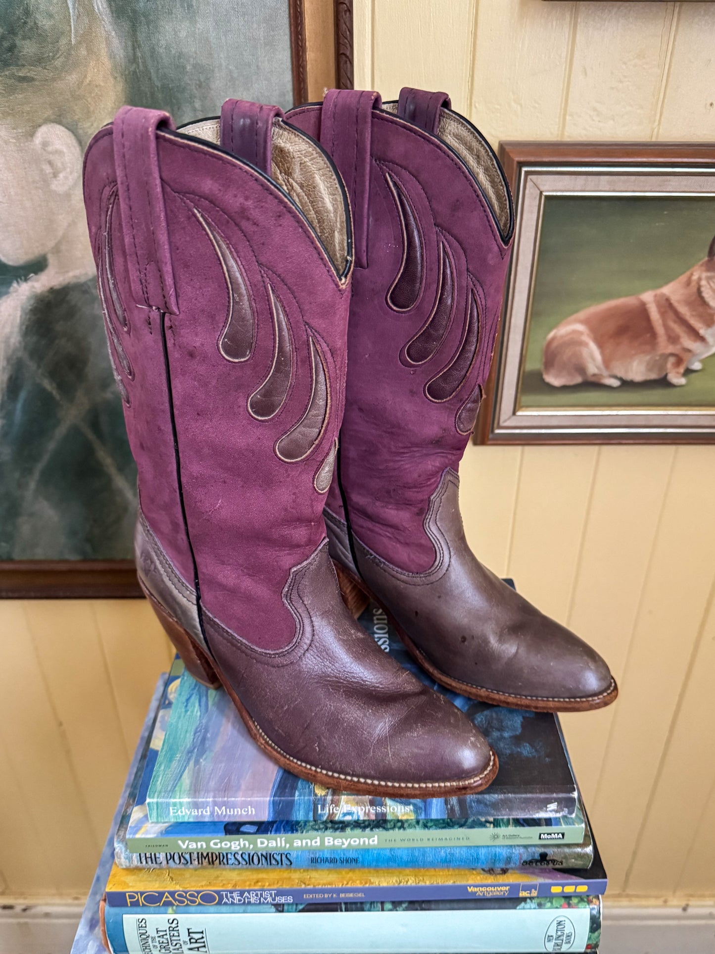 VINTAGE FRYE LEATHER METALLIC APPLIQUE WESTERN CUBAN HIGH HEEL BOOTS 7-7.5/38