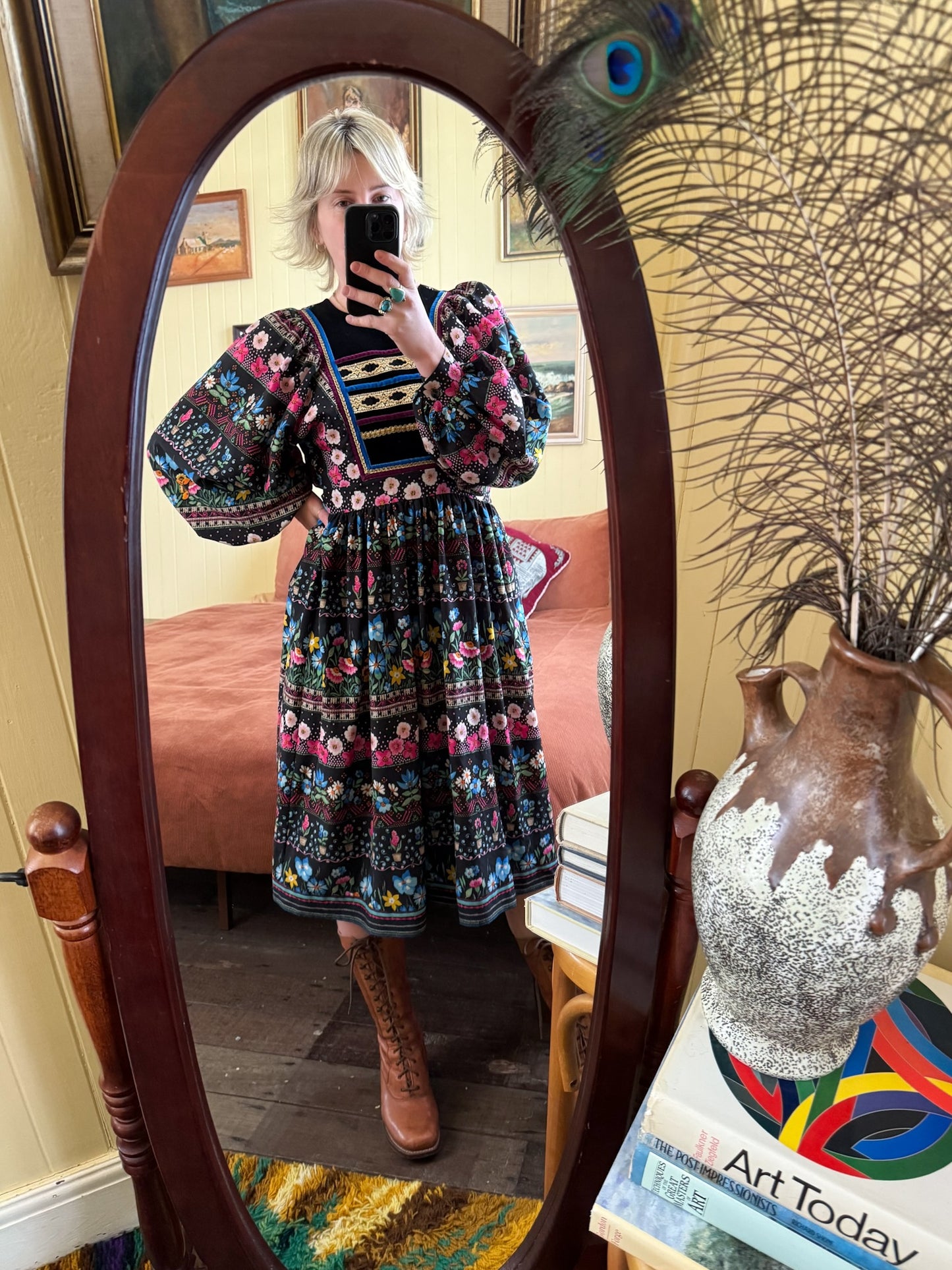 VINTAGE 1970S GERMAN LUCIE LINDEN WOOL BLEND FLORAL PRINT MIDI PEASANT DRESS XS