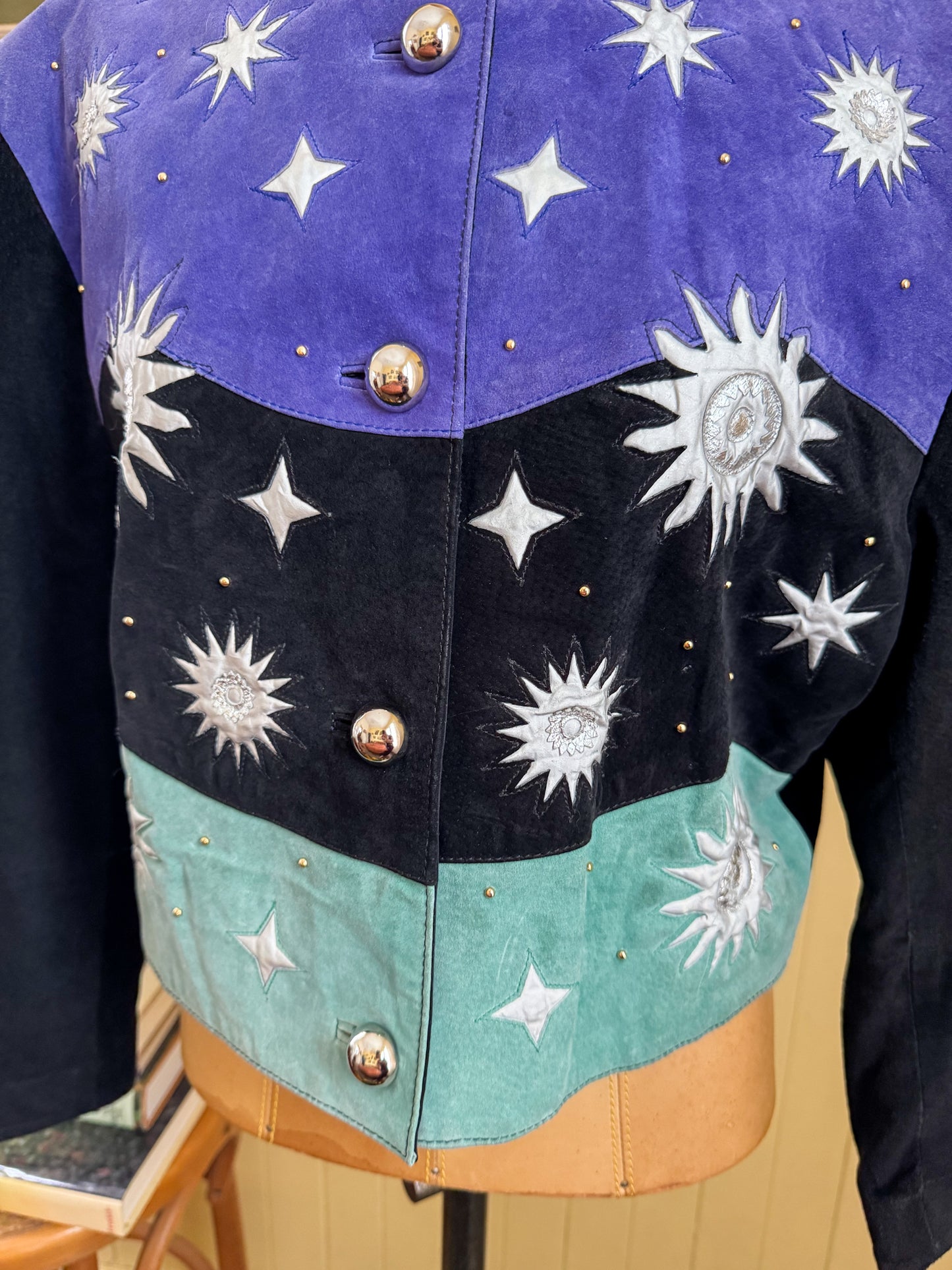 VINTAGE 1980S SUEDE LEATHER COLOUR BLOCK CELESTIAL CROPPED JACKET L