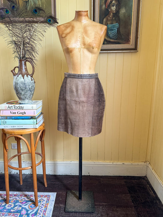 VINTAGE 1980S RAWHIDES BROWN ACID WASH LEATHER MINI SKIRT S