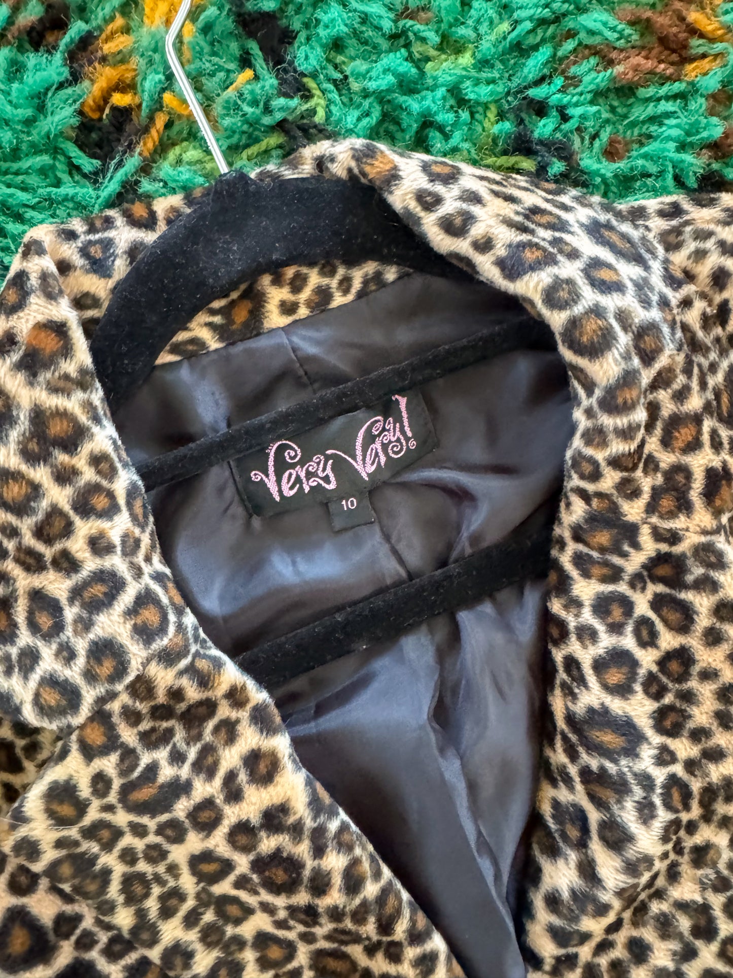 VINTAGE 1990S VERY VERY LEOPARD PRINT VELVET CROPPED BLAZER JACKET S