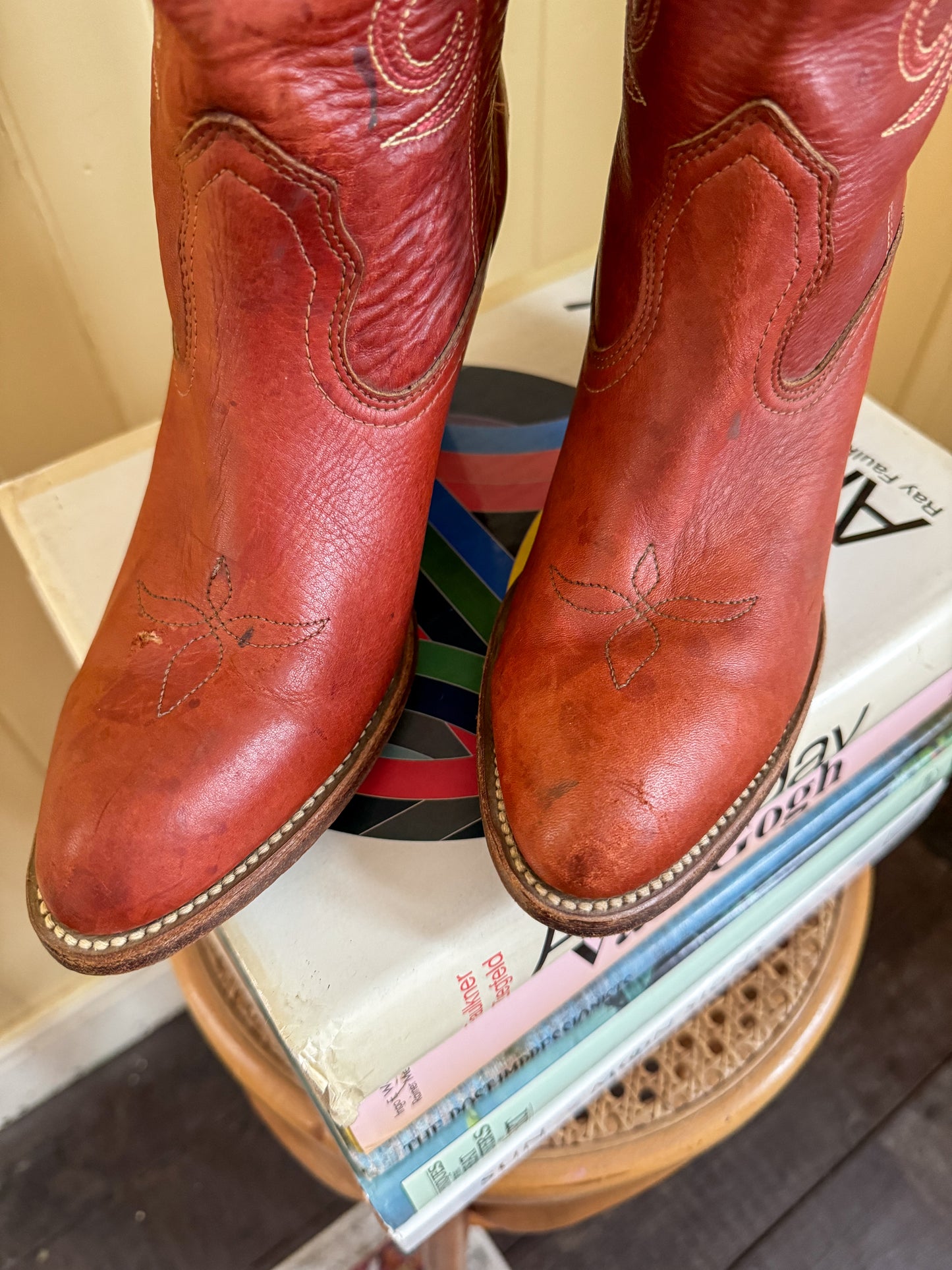 VINTAGE FRYE EMBROIDERED LEATHER WESTERN CUBAN HIGH HEEL BOOTS 8.5/39