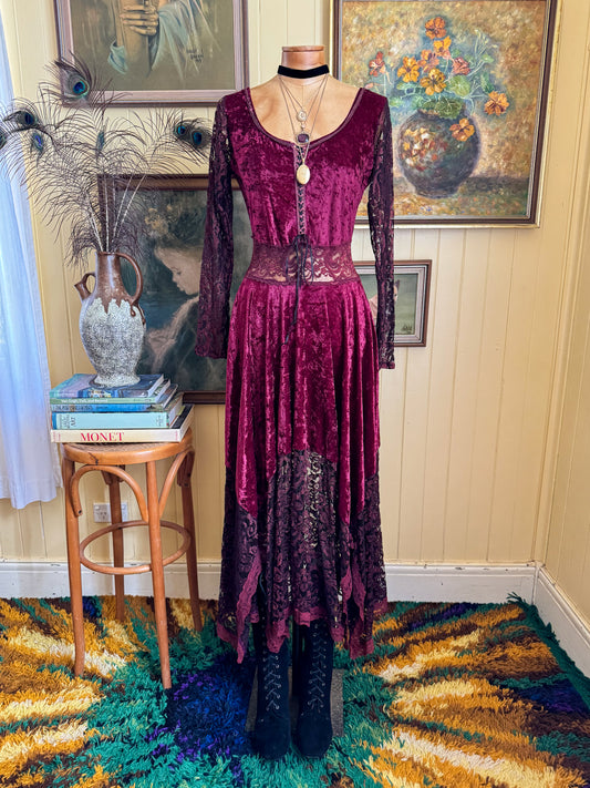 VINTAGE 1990S LE BUNNIES VELVET + LACE HANKY HEM LACE UP MAXI DRESS S/M
