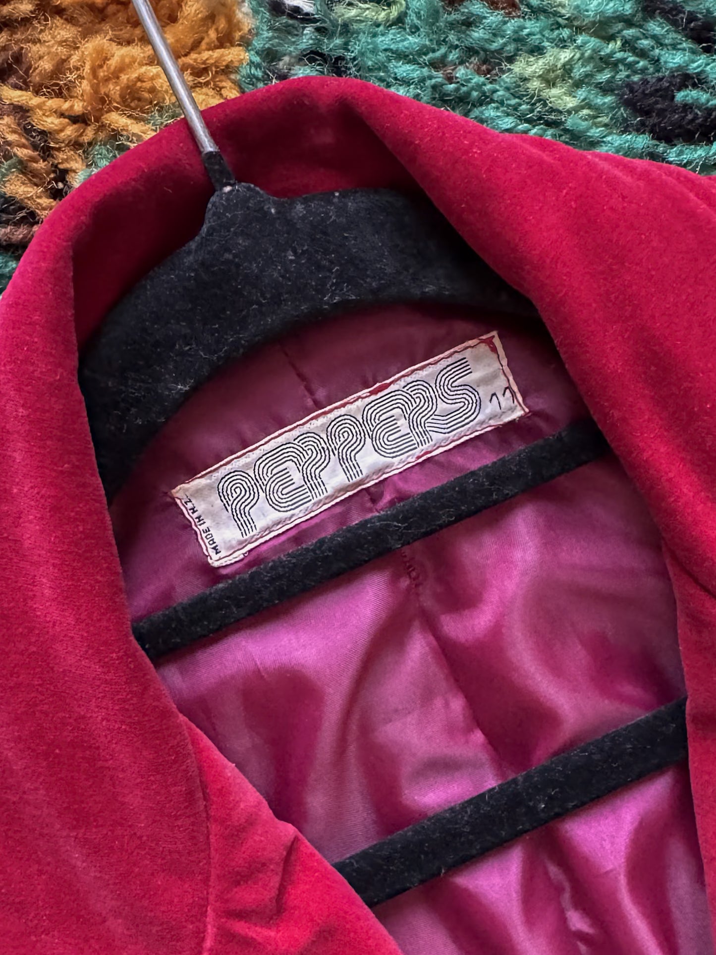 VINTAGE 1970S PEPPERS BURGUNDY VELVET BLAZER JACKET M