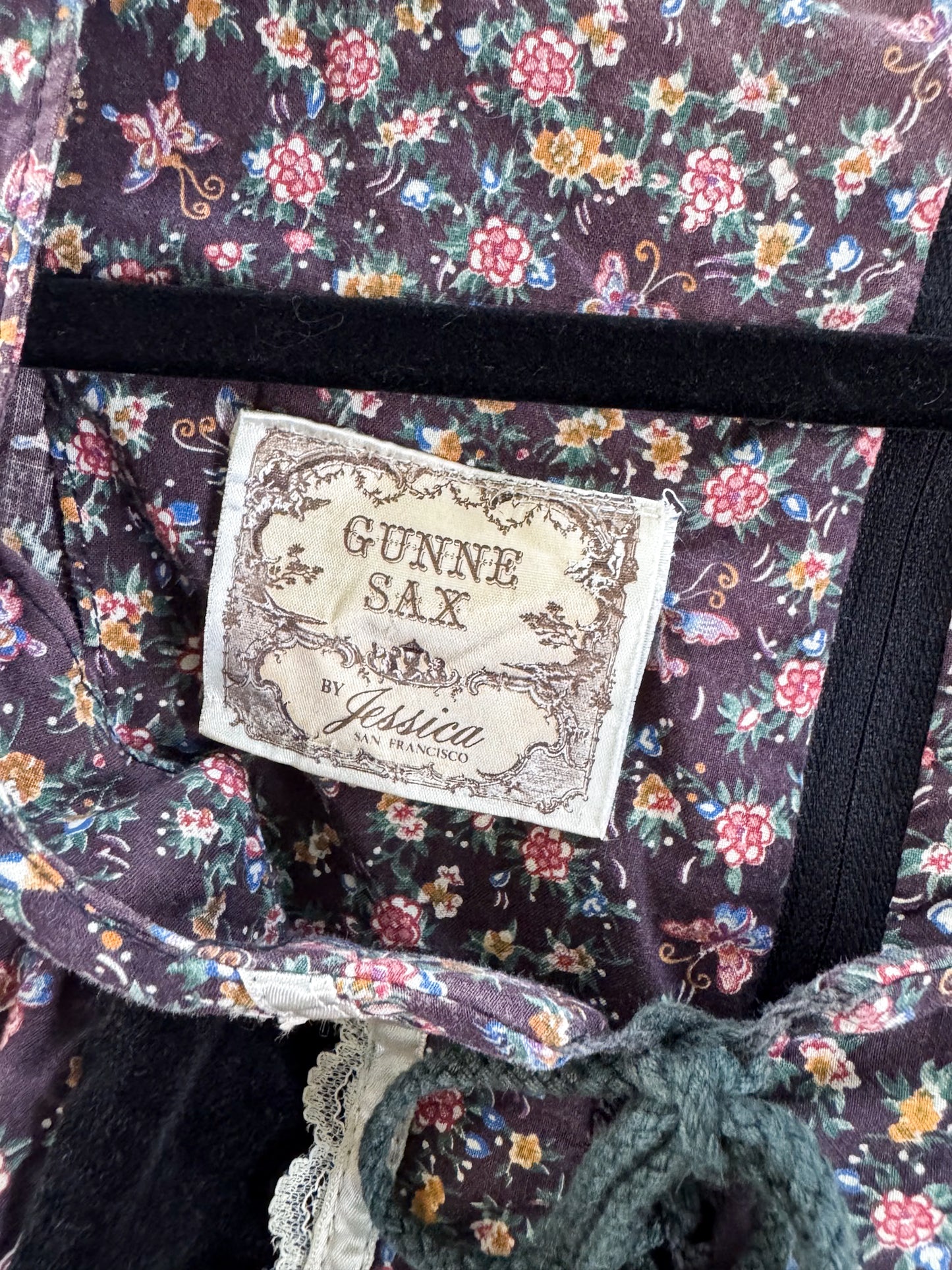 VINTAGE 1970S GUNNE SAX BUTTERFLY PRINT COTTON + LACE PRAIRIE MAXI DRESS S