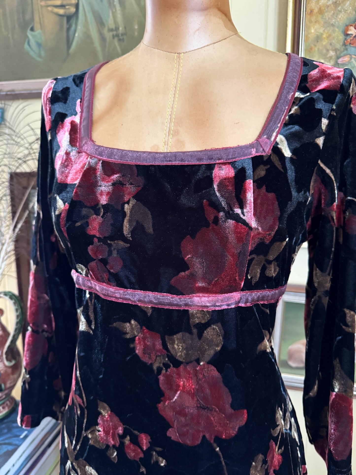 VINTAGE 1990S VELVET FLORAL PRINT BURNOUT RIBBON TRIM MIDI DRESS S/M