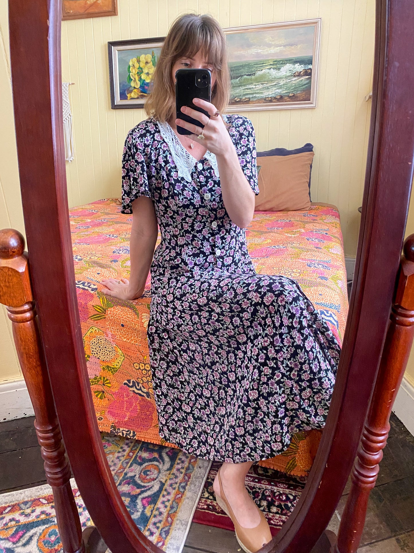 VINTAGE 1990S RAYON FLORAL PRINT CROCHET COLLAR MIDI TEA DRESS M