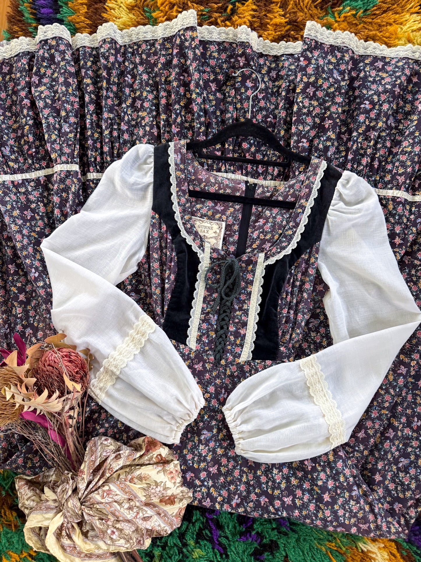 VINTAGE 1970S GUNNE SAX BUTTERFLY PRINT COTTON + LACE PRAIRIE MAXI DRESS S