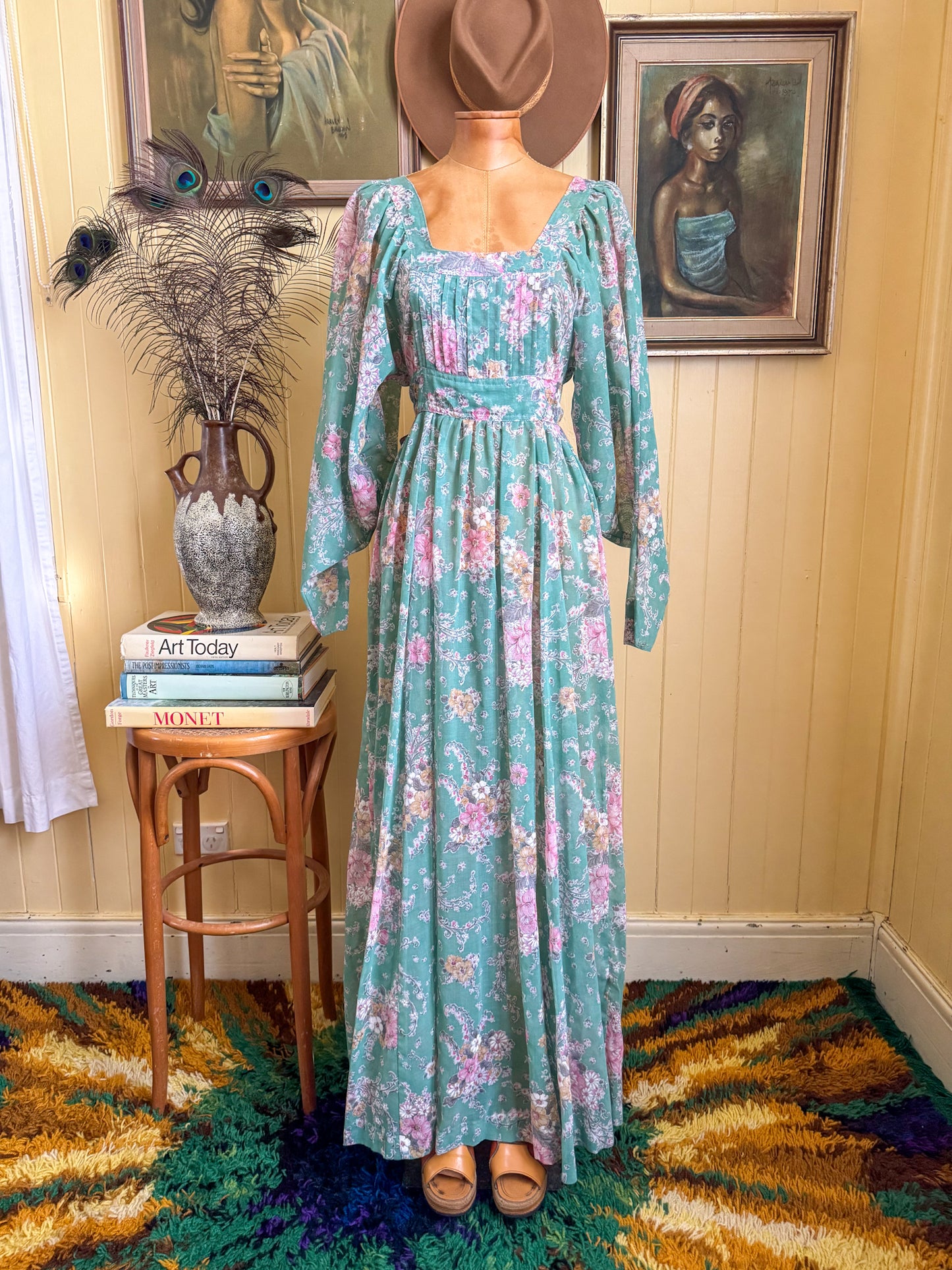 VINTAGE 1970S CRAZY CAT FLORAL COTTON BLEND BALLOON SLEEVE PRAIRIE MAXI DRESS S