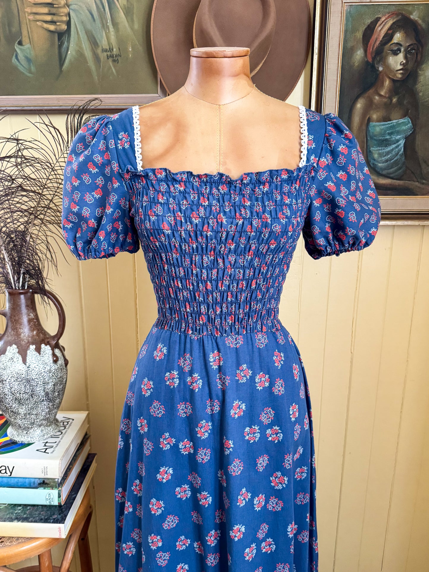 VINTAGE 1970S COTTON SHIRRED BUST PRINTED MAXI PEASANT DRESS S