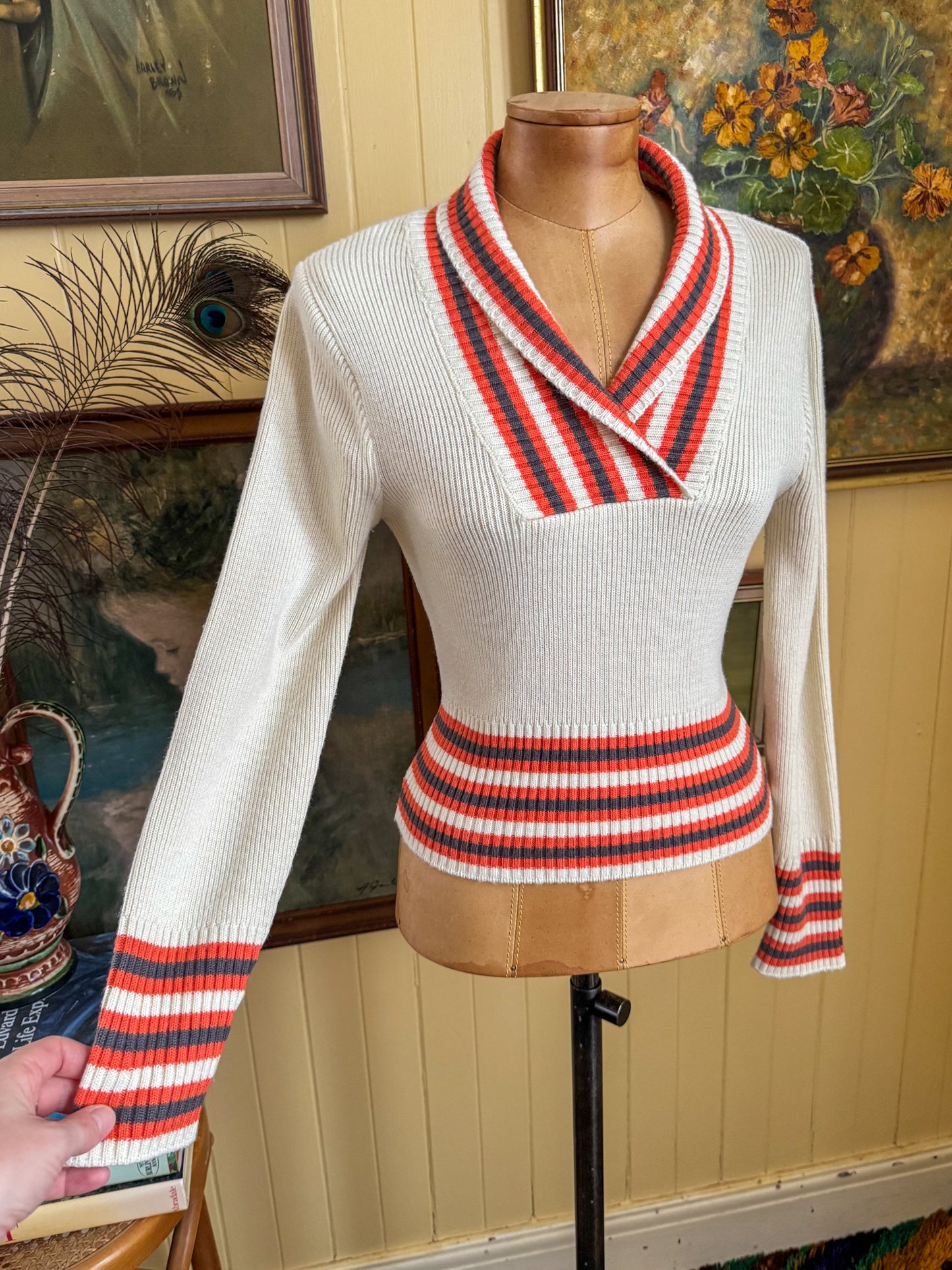 VINTAGE 1970S WOOL KNITTED V-NECK RIBBED FITTED JUMPER XS/S