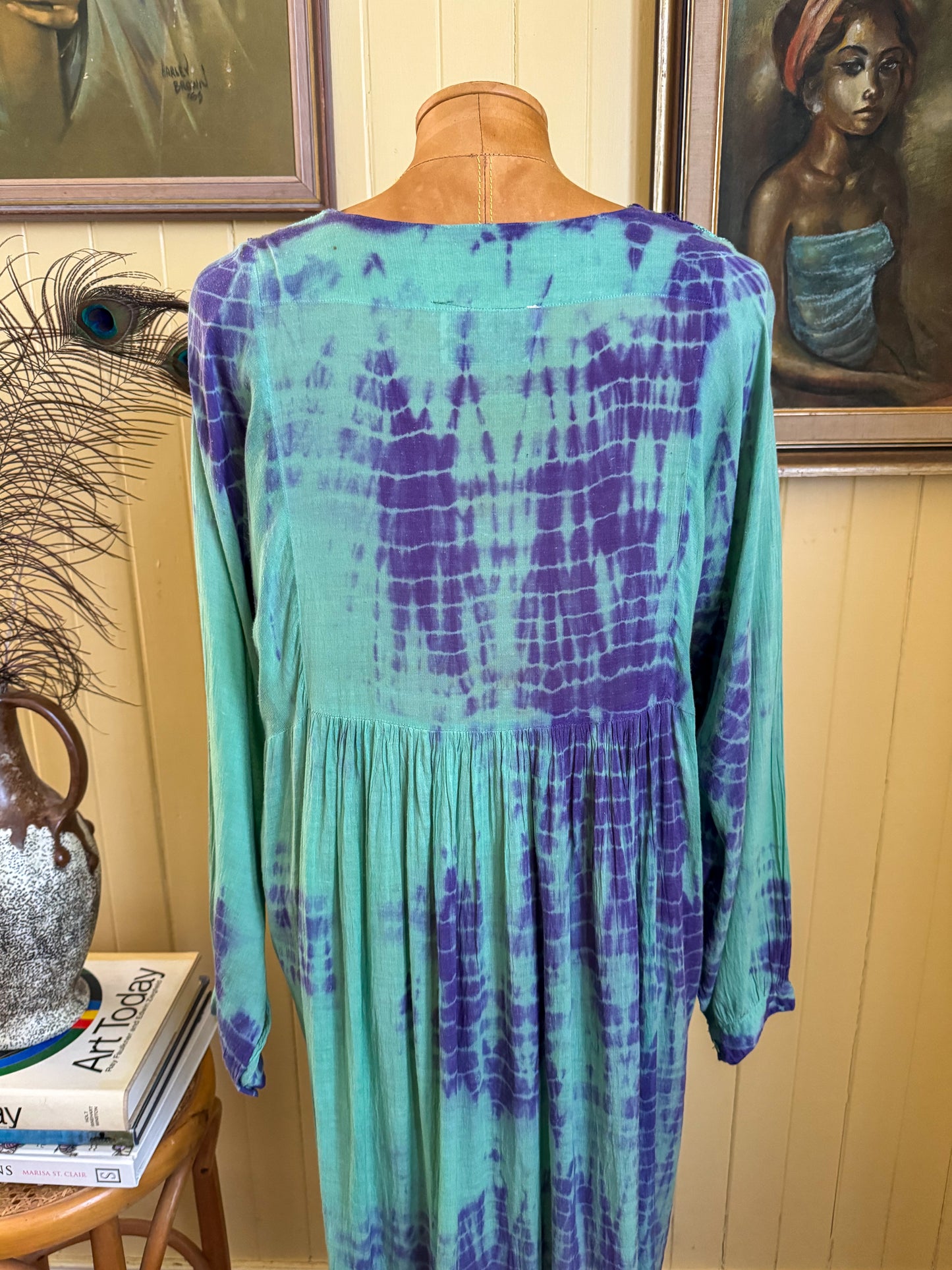 VINTAGE 1990S NEMUKI RAYON TIE DYE GYPSY MIDI DRESS M/L/XL