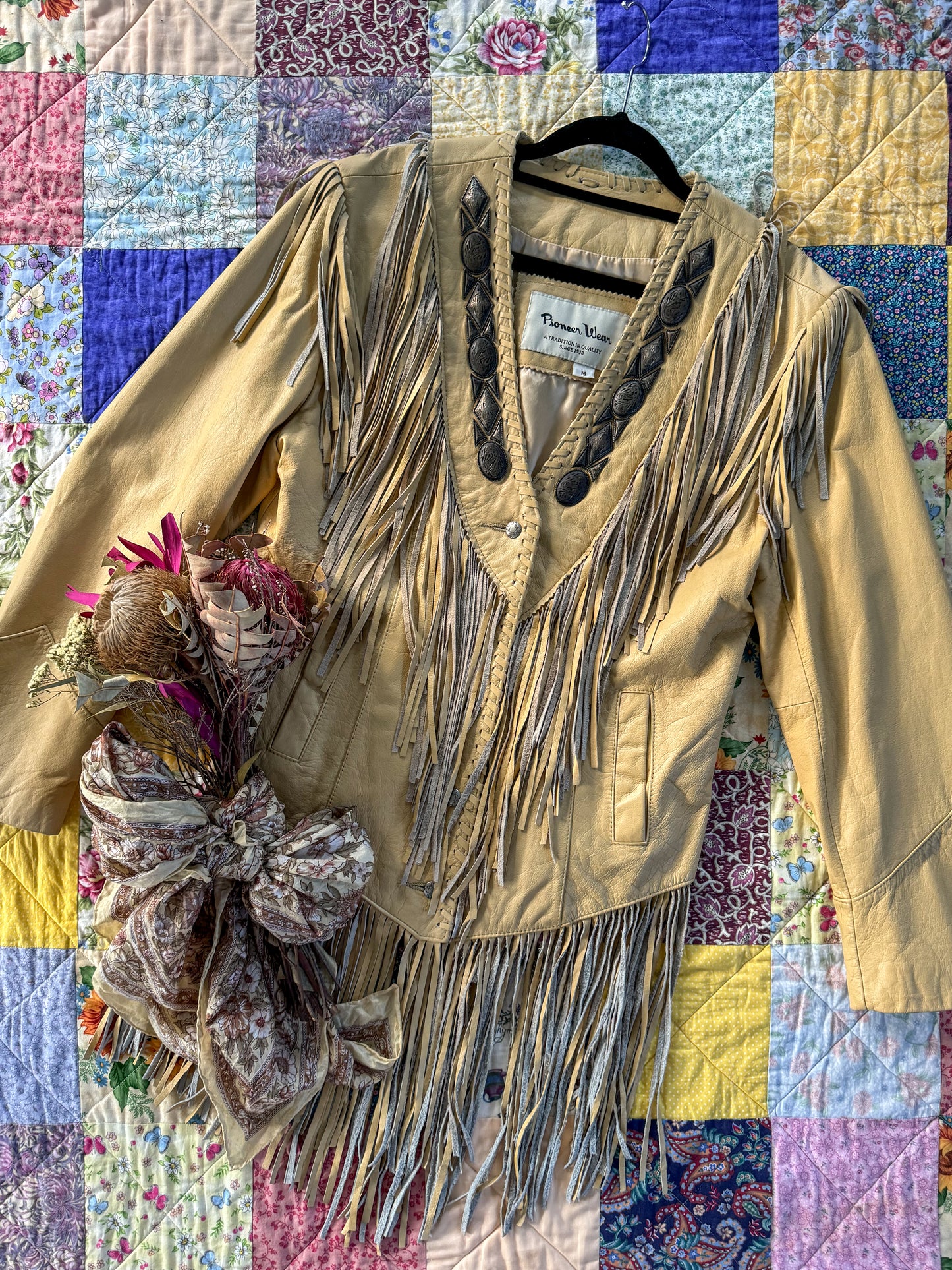 VINTAGE 1980S PIONEER WEAR LEATHER FRINGED WESTERN JACKET S/M