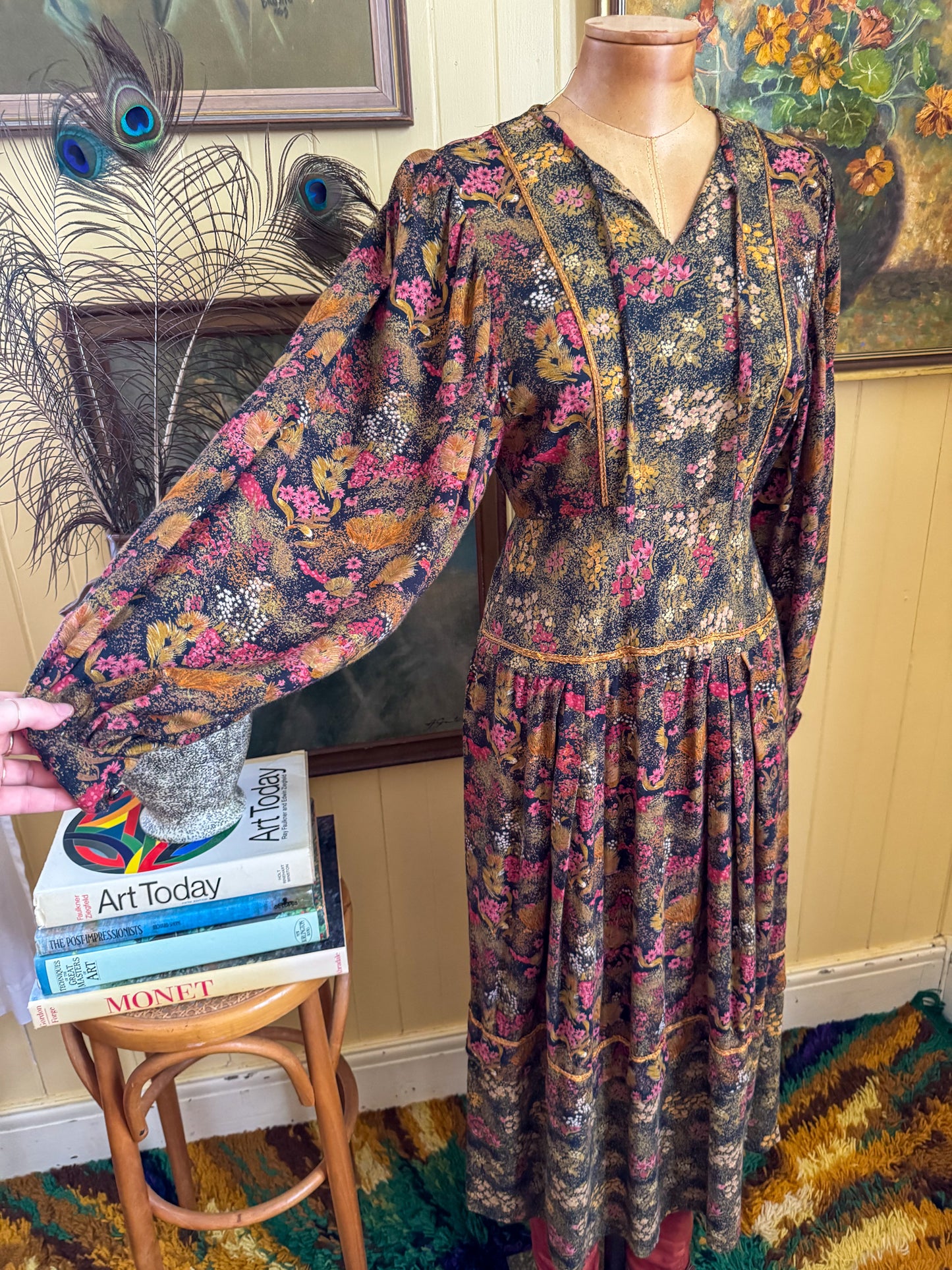 VINTAGE 1970S RAYON FLORAL PRINT BALLOON SLEEVE MIDI PRAIRIE DRESS XS/S