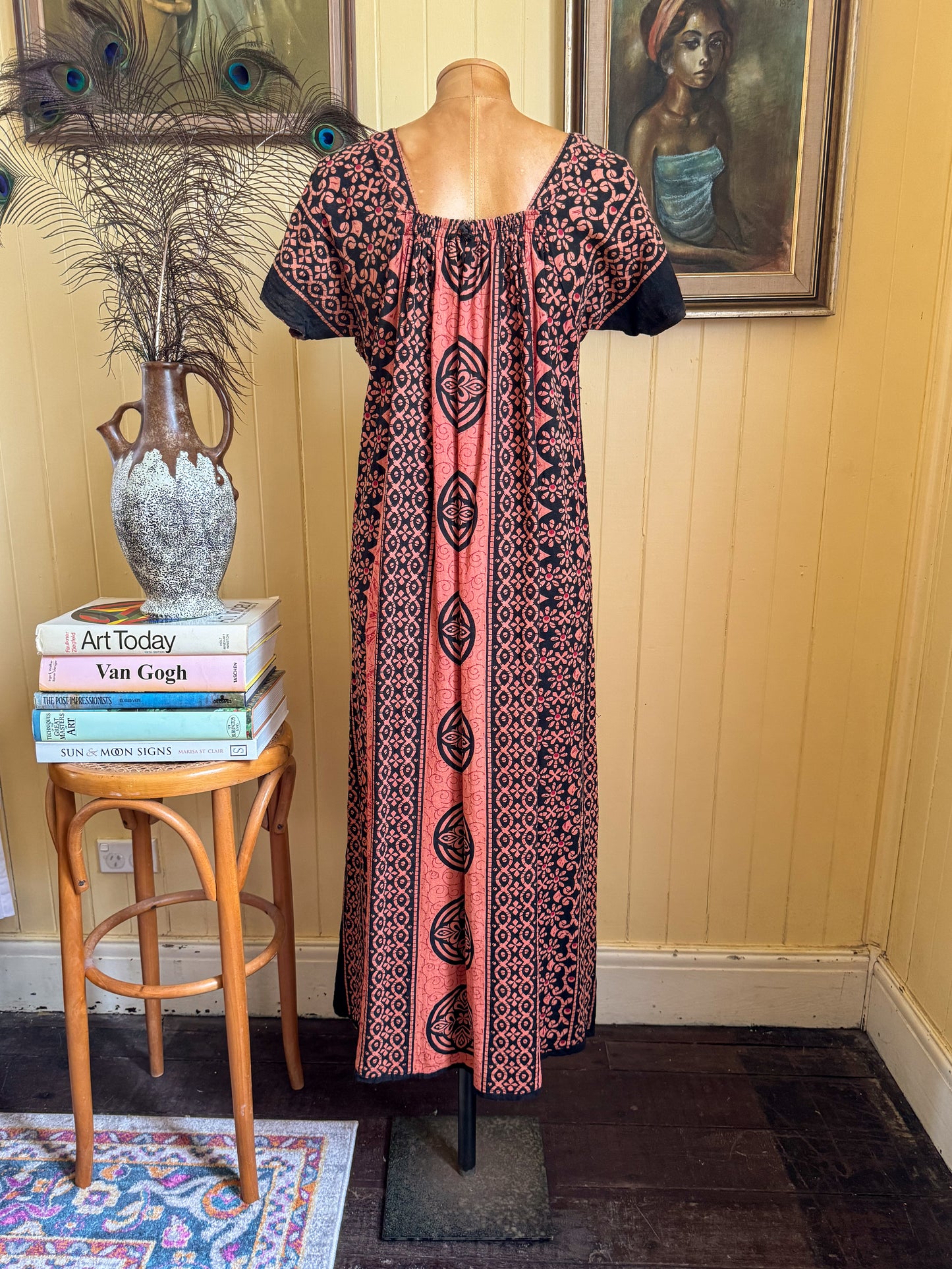 VINTAGE 1980S COTTON BATIK PRINT MAXI SMOCK DRESS M