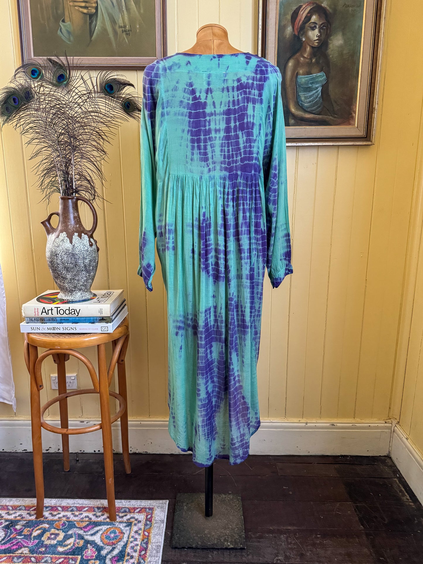 VINTAGE 1990S NEMUKI RAYON TIE DYE GYPSY MIDI DRESS M/L/XL