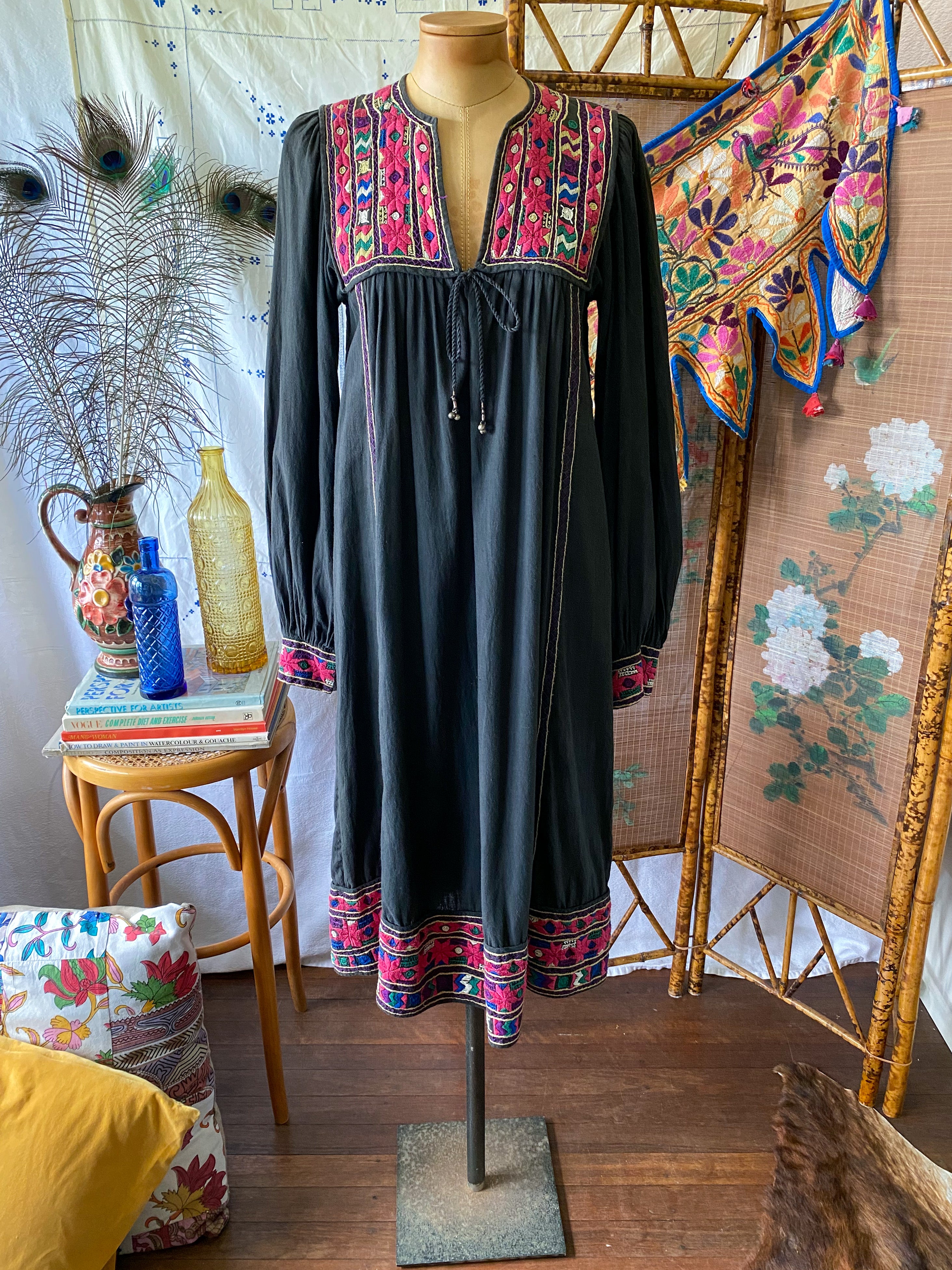 Retro on sale 1970s clothing